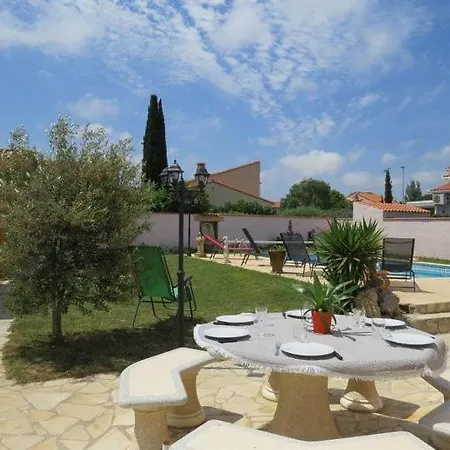 빌라 Familiale Piscine Privee 6 Personnes Proche 6pc7 *