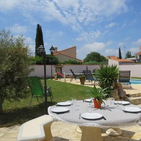 Familiale Piscine Privee 6 Personnes Proche 6pc7 * Saint-Laurent-de-la-Salanque
